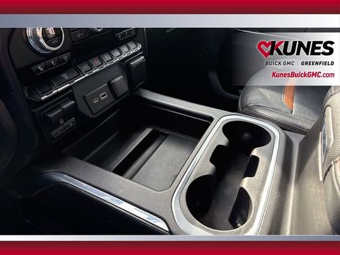 Used 2022 GMC Sierra 3500 AT4 w/ Gooseneck/5TH Wheel Package image 28