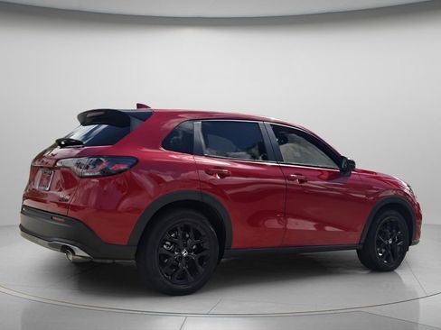 Used 2025 Honda HR-V Sport image 7