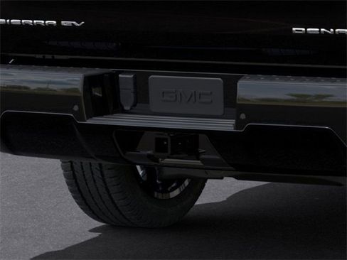 New 2025 GMC Sierra EV Denali image 14