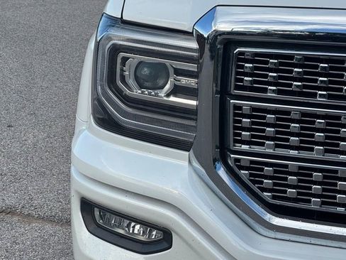 Used 2017 GMC Sierra 1500 Denali AWD/4WD image 9