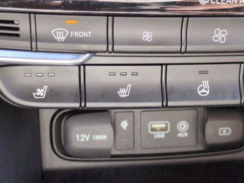 Used 2020 Hyundai Santa Fe Limited w/ Cargo Package image 24