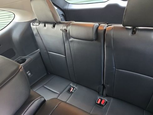 Certified 2026 Toyota Highlander XLE image 16