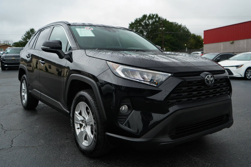 Used 2021 Toyota RAV4 XLE FWD image 38