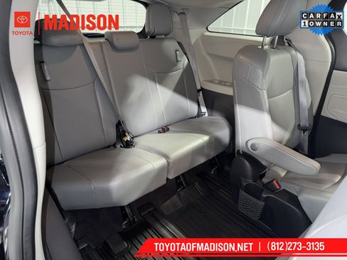 Used 2023 Toyota Sienna XLE image 14