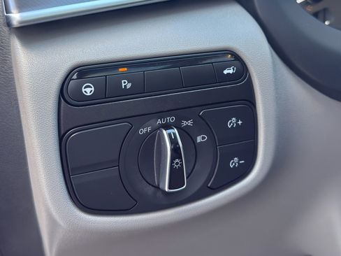 Used 2025 INFINITI QX50 Luxe image 39