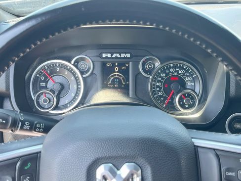 Used 2022 RAM 1500 Big Horn AWD/4WD image 12