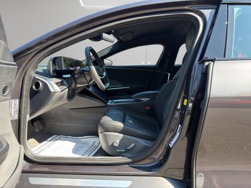 Used 2024 Lucid Air Touring AWD/4WD image 9