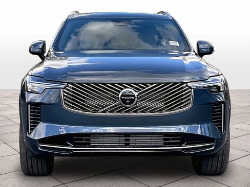 New 2026 Volvo XC90 T8 Plus w/ Protection Package Premier image 5