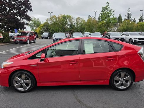 Used 2015 Toyota Prius Persona Series FWD image 4