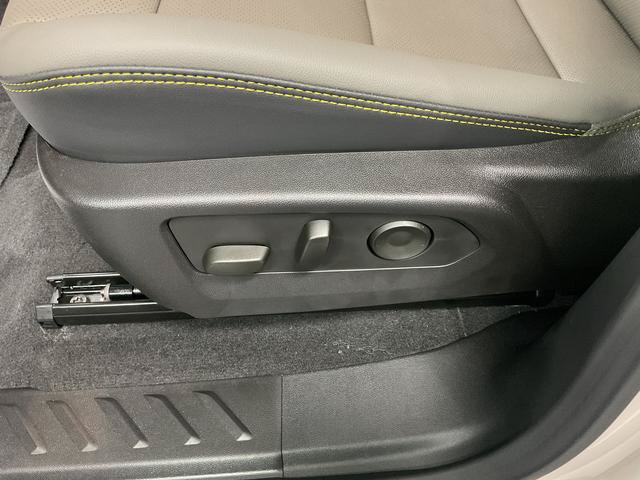 New 2026 Chevrolet Colorado ZR2 AWD/4WD image 14