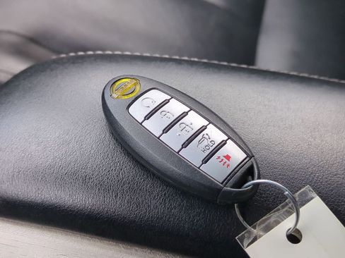 Used 2018 Nissan Murano Platinum image 36