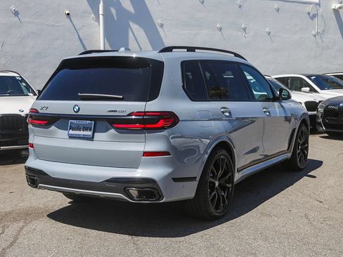 Certified 2024 BMW X7 xDrive40i w/ M Sport Package AWD/4WD image 6