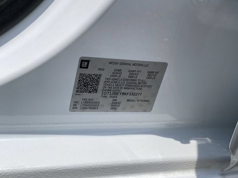 Used 2019 GMC Sierra 2500 SLT w/ Duramax Plus Package AWD/4WD image 34