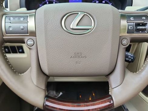 Used 2016 Lexus GX 460 Luxury image 43