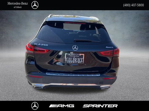 Certified 2022 Mercedes-Benz GLA 250 4MATIC w/ Premium Package Lite image 5