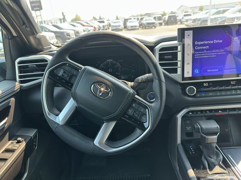 Used 2024 Toyota Tundra Platinum AWD/4WD image 20