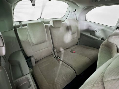Used 2017 Honda Odyssey SE image 26