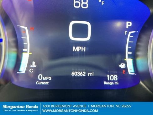 Used 2024 Chrysler Pacifica Touring-L FWD image 20