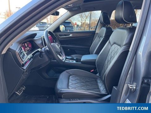 Used 2024 Volkswagen Atlas SEL Premium R-Line image 24