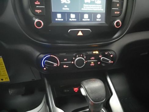 Used 2020 Kia Soul S image 20