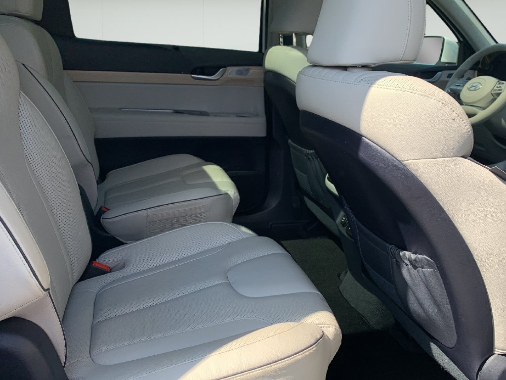 Used 2024 Hyundai Palisade Limited AWD/4WD image 37