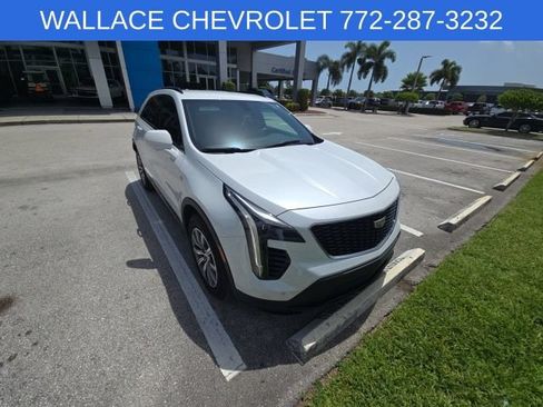 Used 2019 Cadillac XT4 Sport FWD image 3