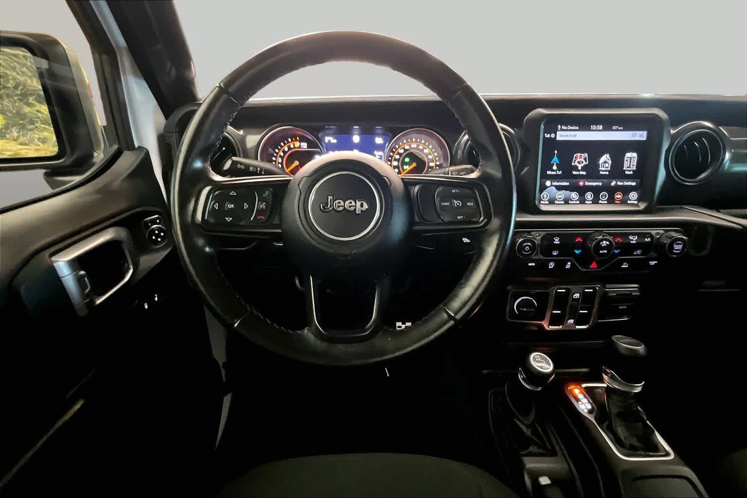 Used 2022 Jeep Gladiator Sport AWD/4WD image 5