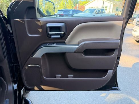Used 2017 Chevrolet Silverado 1500 LTZ Z71 AWD/4WD image 22