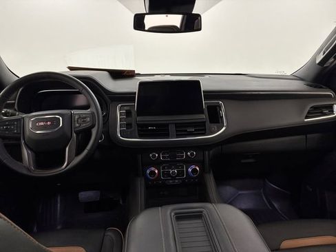 Used 2024 GMC Yukon XL AT4 w/ AT4 Premium Package AWD/4WD image 20