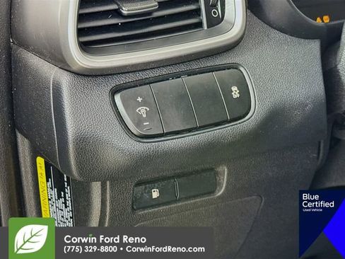 Used 2016 Kia Sorento LX image 13