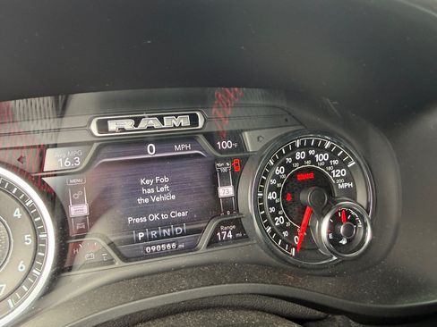Used 2021 RAM 1500 Laramie w/ Sport Appearance Package AWD/4WD image 11