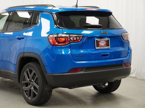 New 2026 Jeep Compass Latitude image 13