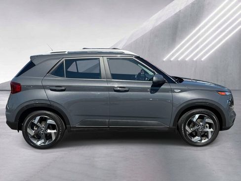 Certified 2023 Hyundai Venue SEL w/ Cargo Package FWD image 5