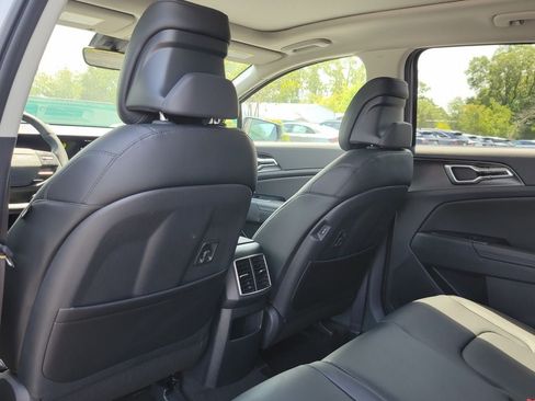 New 2026 Kia Sportage EX w/ EX Panorama Roof Package FWD image 23