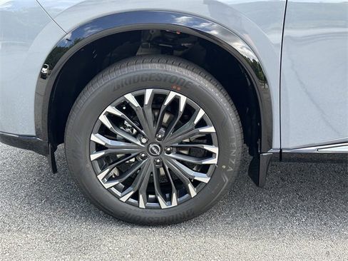 New 2025 Nissan Rogue Platinum w/ Platinum Premium Package image 12