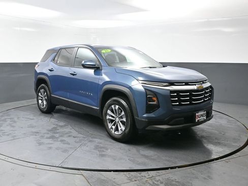 Used 2025 Chevrolet Equinox LT AWD/4WD image 6