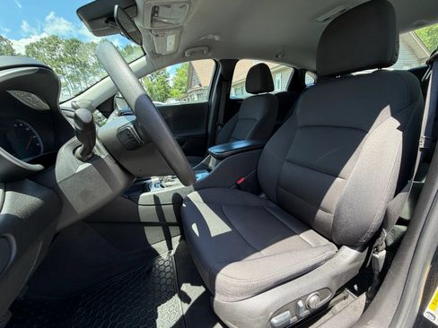 Used 2023 Chevrolet Malibu LT w/ Driver Confidence Package FWD image 11