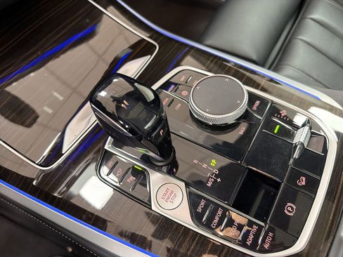 Used 2021 BMW X5 xDrive40i w/ Premium Package image 14