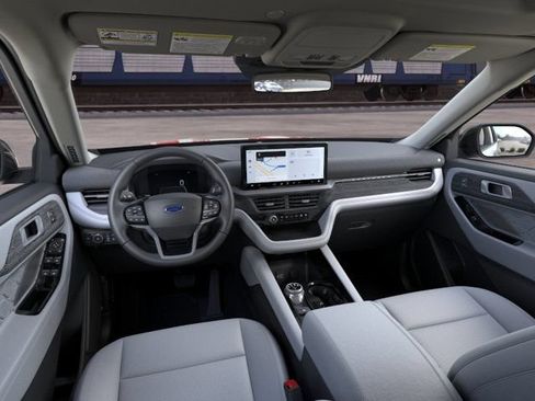 New 2026 Ford Explorer Platinum w/ LUX Leather Package AWD/4WD image 9