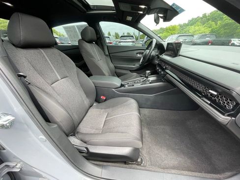 Certified 2025 Honda Accord Sport image 33