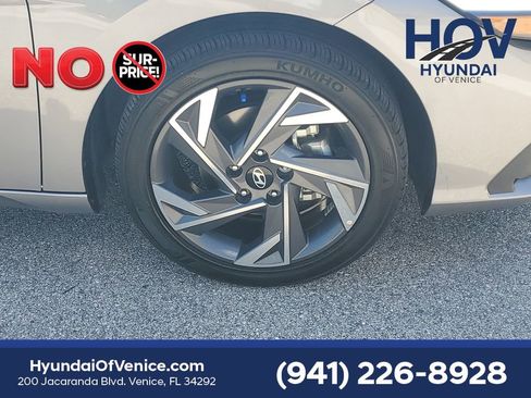 Certified 2025 Hyundai Elantra Sport FWD image 11
