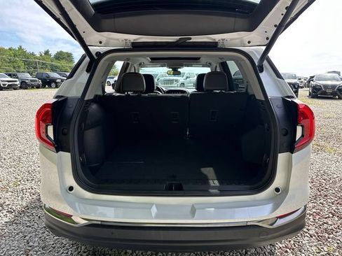 Certified 2022 GMC Terrain AT4 w/ Infotainment Package II AWD/4WD image 16