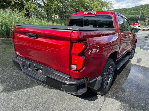 Used 2023 Chevrolet Colorado Z71 w/ Z71 Convenience Package 2 AWD/4WD image 5