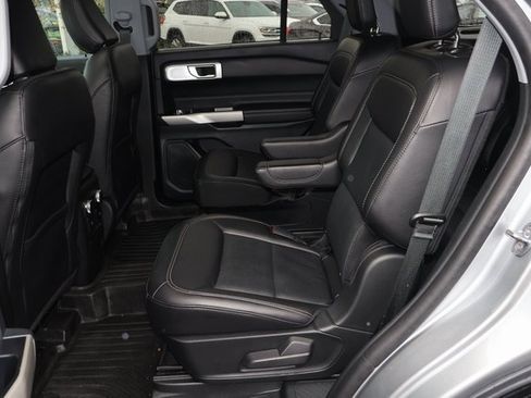 Used 2023 Ford Explorer Limited w/ Limited Technology Package image 13