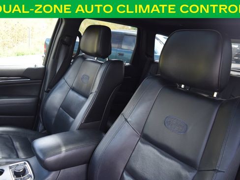 Used 2018 Jeep Grand Cherokee Overland AWD/4WD image 18