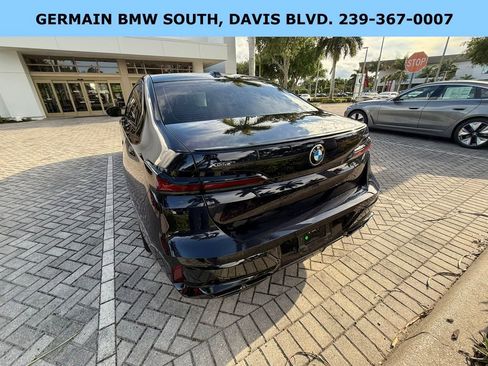 Used 2025 BMW 760i xDrive w/ Executive Package image 4