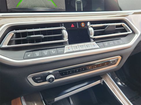 Used 2022 BMW X5 xDrive40i w/ Premium Package image 30