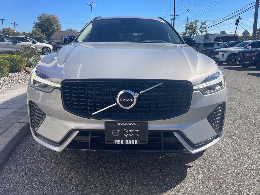 Certified 2024 Volvo XC60 B5 Core w/ Protection Package Premier AWD/4WD image 8