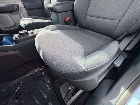 New 2026 Ford Maverick XLT AWD/4WD image 32