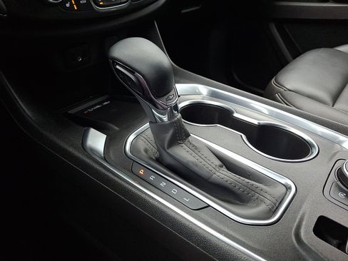 Certified 2023 Chevrolet Traverse LT image 15